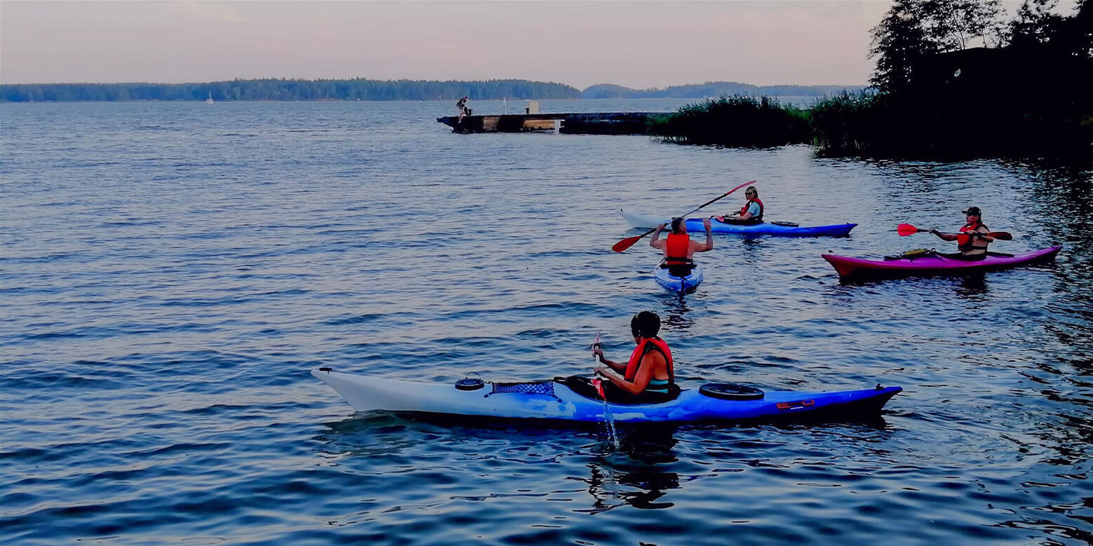 Marine Outdoors' customers enjoying the nature of Helsinki archipelago.